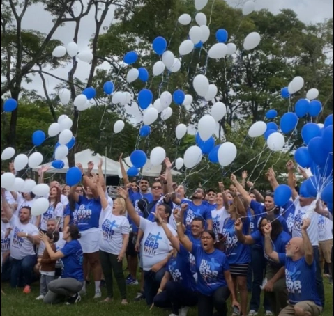 Adesivaço no Parque da Cidade reúne bancários e reforça mobilização em defesa do BRB