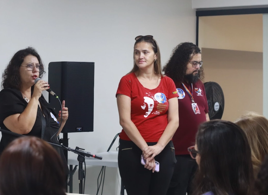 Evento sobre conscientização do autismo reúne bancários e reforça importância da inclusão e do acolhimento