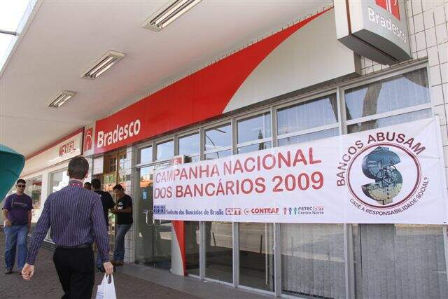 cedoc-10092009_paralisao_bancos_1_hora_w3_norte_-_fotosguina_1.jpg