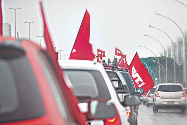 manifestacaoforaarruda2.jpg