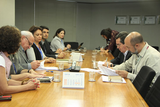 CEDOC-08042011_Assinatura_CCV_CEF_-_fotosguina.C-05.003_40