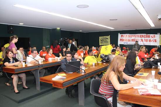 CEDOC-28042011_Audincia_Pblica_Percia_no_INSS_-_fotosGuina.G-03.015_16