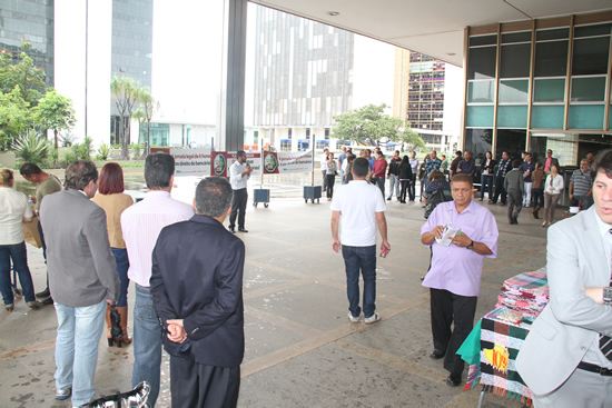 25012013-Manifestao_6_Hs_BB_-FotosGuina_43