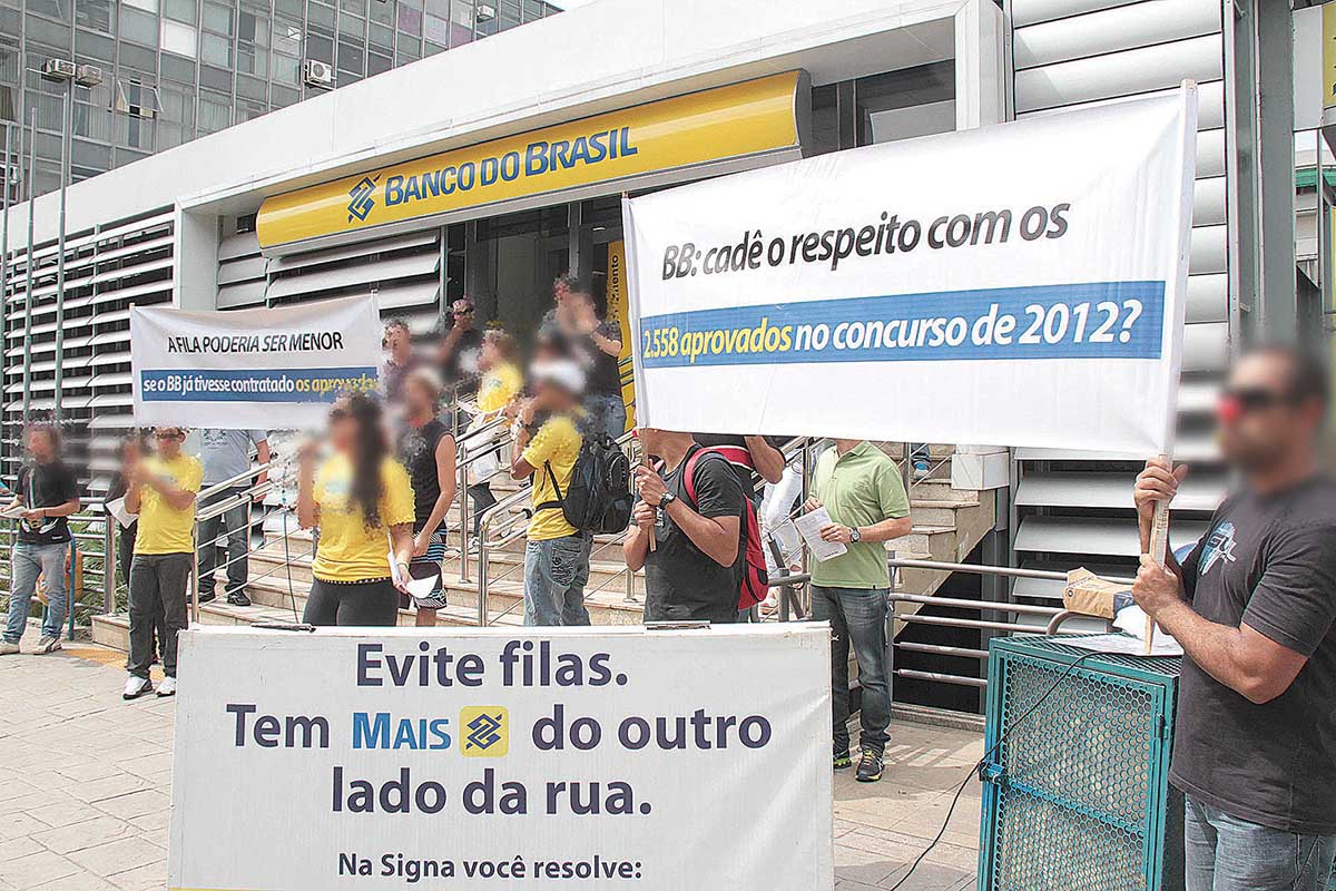 22042013-Manifestação Aprovados BB Ag 504 n fotosGuina 290