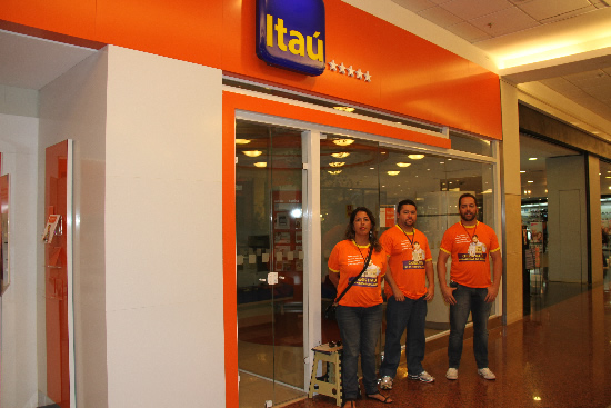 24042013-Paralização Itaú Ags Shopings-fotosGuina 5