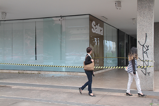 vidro-Quebrado-Bco-Safra-Guina-web