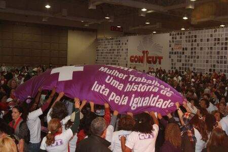 Trabalhadoras festejam ampliação da presença da mulher nas decisões da CUT