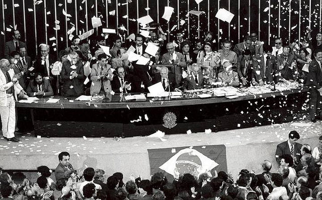 Somente a partir de 5 de outubro de 1988 a SaÃºde passou a ser assegurada pela ConstituiÃ§Ã£o como direito universal - CrÃ©ditos: Foto: Arquivo AgÃªncia Senado