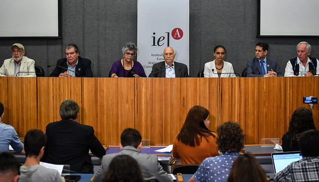 No encontro na Universidade de SÃ£o Paulo (USP), os ex-ministros lanÃ§aram uma carta em que revelam preocupaÃ§Ãµes com a Ã¡rea - CrÃ©ditos: Nelson Almeida/AFP